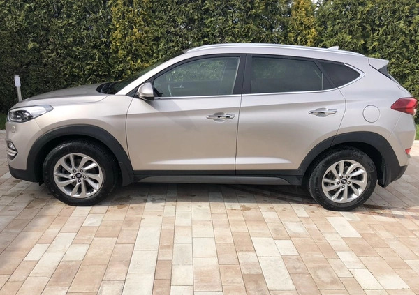 Hyundai Tucson cena 77500 przebieg: 152000, rok produkcji 2016 z Rydzyna małe 67